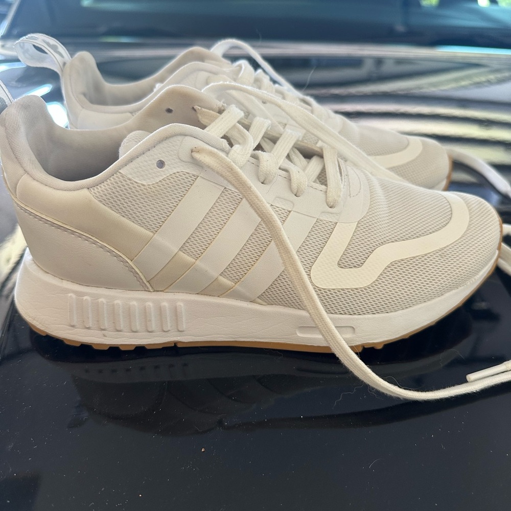Adidas Men's Off-White Sneakers
